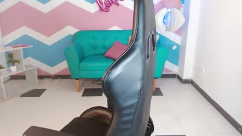 alysson_adams online show from February 15, 6:55 am