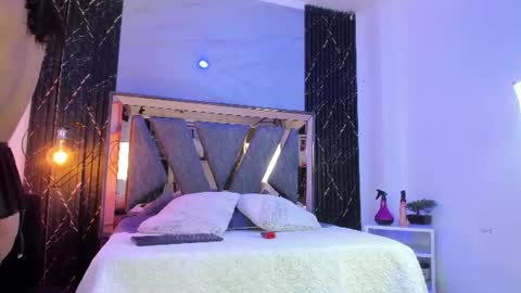 amaia_a online show from June 24, 7:21 pm