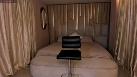 Amaia Haywood online show from October 17, 10:41 am