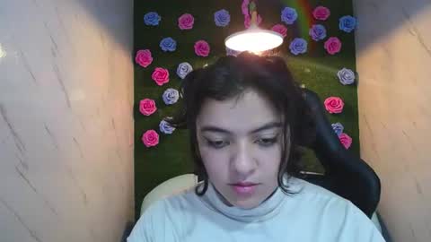 amalia_a online show from July 8, 1:14 pm