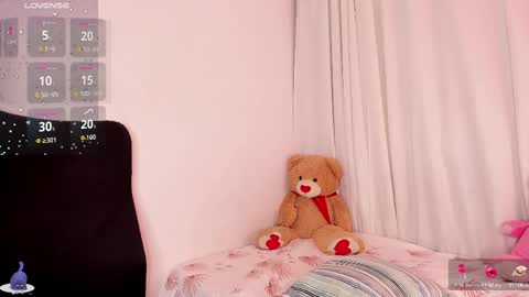 Amalia    real MIA  online show from September 19, 3:54 am