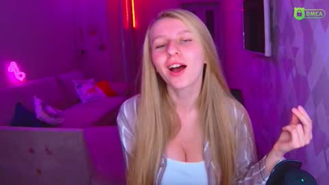 Amalia online show from December 14, 3:07 pm