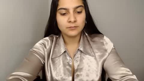 The queen of the biceps  online show from January 24, 11:34 pm