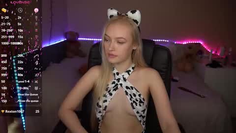 Amanda online show from November 10, 10:29 am