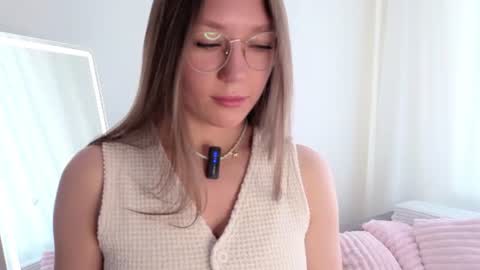 Zoe online show from July 11, 8:28 am