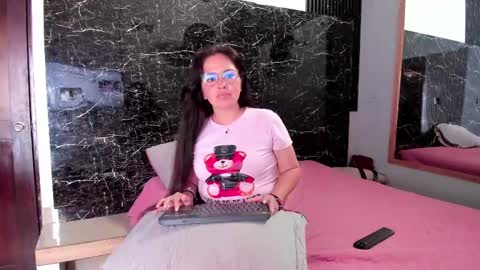 amara_luxe online show from October 2, 8:07 pm