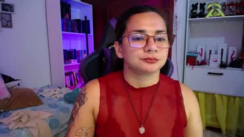 Susan online show from December 10, 1:32 am