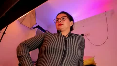 Susan online show from February 19, 10:20 pm