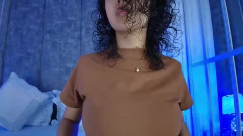 Emily online show from February 21, 1:14 pm