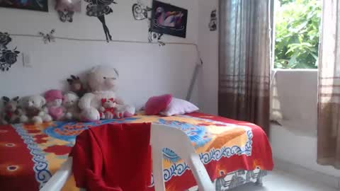 amaris_c online show from November 18, 2:42 pm