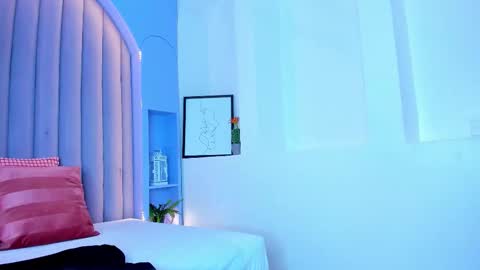 Amaris online show from October 2, 2:32 am