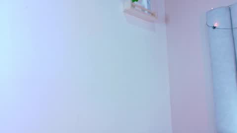 Amaris online show from November 28, 3:25 am