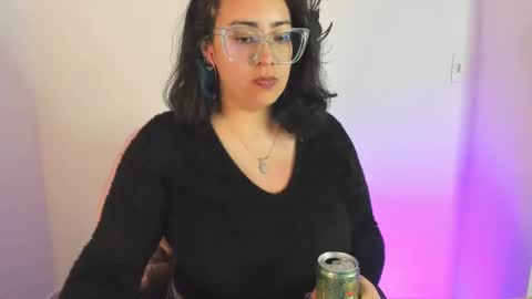 Snapshot of amaryllis_vizcaya chatting on March 8, 11:18 pm  Katt   online show from March 8, 11:18 pm
