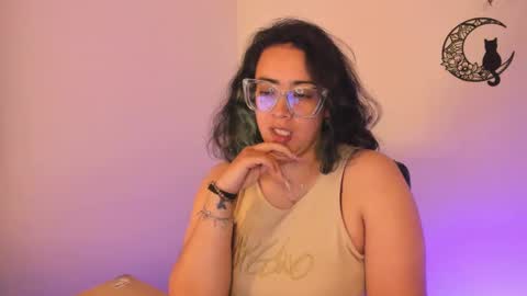 Snapshot of amaryllis_vizcaya chatting on February 12, 1:41 am  Katt   online show from February 12, 1:41 am