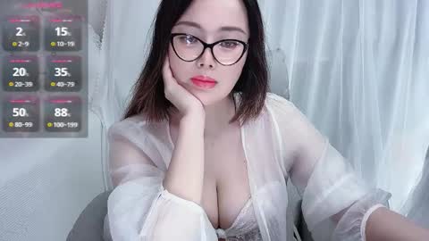 yooo online show from September 24, 11:28 am