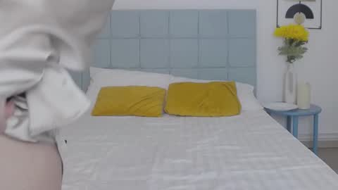 AmayaDominique online show from January 16, 6:50 pm