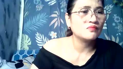 amazing angel online show from October 17, 2:15 am