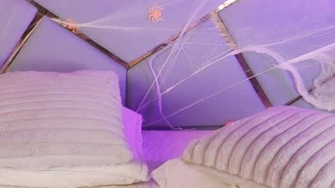 Julieta  online show from October 26, 12:28 pm