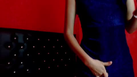 ambar_roux1 online show from February 26, 4:27 pm