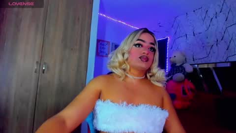 Amber sofia  pitter online show from August 5, 9:34 pm