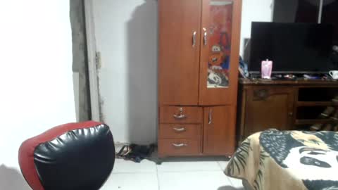 amber_squirtx online show from June 24, 5:03 am