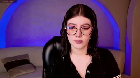 Amber  online show from December 19, 9:10 pm