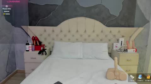 Amber Grey online show from September 17, 8:01 pm