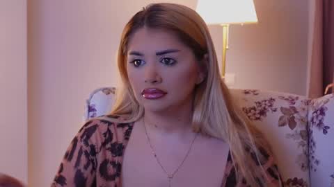 Amberseyes online show from March 2, 10:24 am