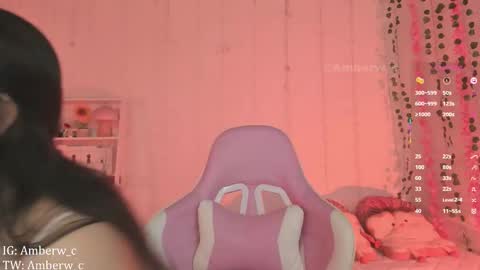 IG - TW Amberw c online show from November 1, 5:17 am