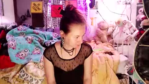 ambionce online show from March 20, 9:03 am