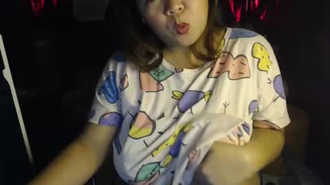 Marie online show from December 28, 4:52 pm