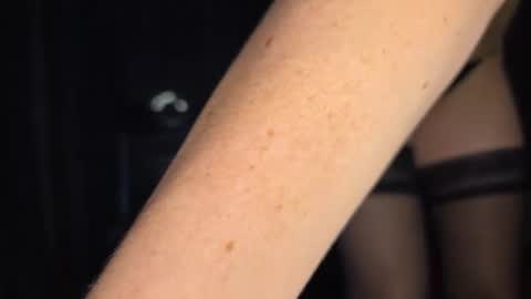 amelange online show from December 18, 10:38 pm