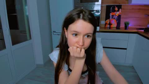 Snapshot of ameli_moon chatting on February 28, 6:52 pm Eileen online show from February 28, 6:52 pm