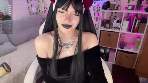 Amelia Aley  online show from February 17, 9:35 am