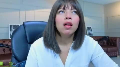 AMELIA online show from May 26, 12:11 pm