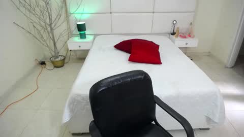 amelia online show from January 27, 3:28 pm