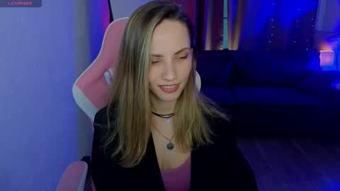 amelia_meili online show from February 24, 1:36 pm