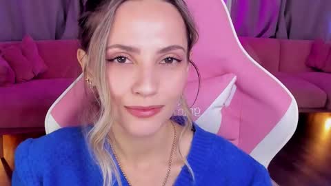 amelia_meili online show from November 24, 1:10 pm