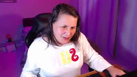 Amelia Noir online show from July 3, 1:32 am