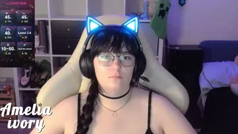 ameliaivory online show from July 23, 1:58 am