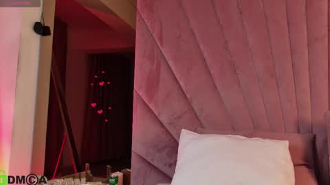 Amelia online show from September 25, 6:37 pm