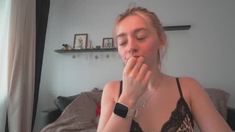 Amelia   online show from February 26, 9:12 am