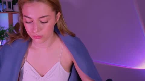 ameliarosaline online show from May 22, 3:57 am