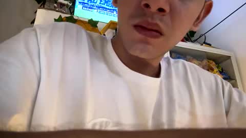 Lucian online show from March 18, 2:17 am