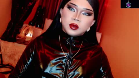 Queen Mireska online show from April 13, 5:39 pm