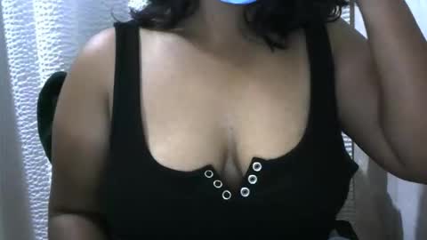 amichouu online show from December 5, 7:22 pm