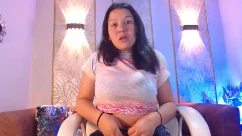 Snapshot of amie_gh chatting on September 22, 11:25 am Amie  online show from September 22, 11:25 am