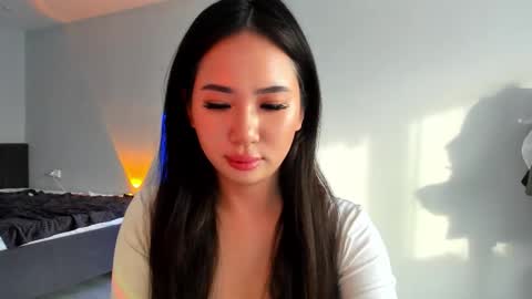 Amina online show from February 15, 10:47 am