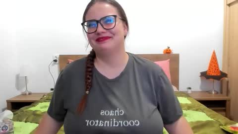 Amira Vyxen online show from November 22, 1:26 am