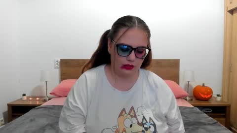 Amira Vyxen online show from October 25, 10:10 pm